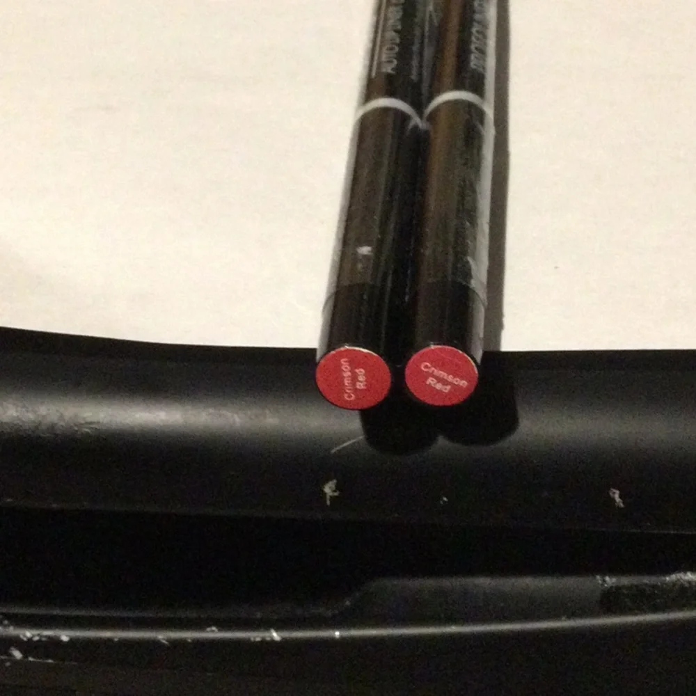 Makeup - Picture 2 of 2